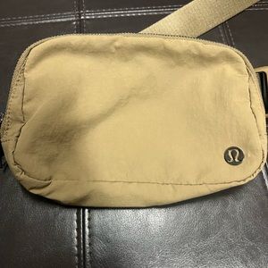 Lululemon Everywhere Belt Bag OG Artifact